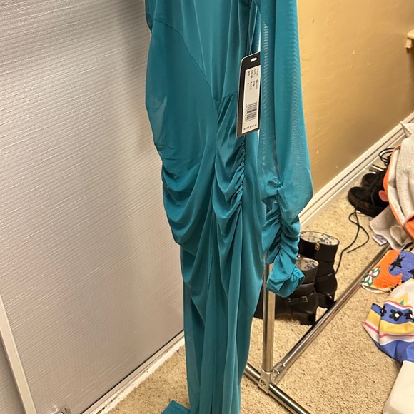 Bebe Off Shoulder Asymmetrical Mesh Gown - Picture 7 of 7